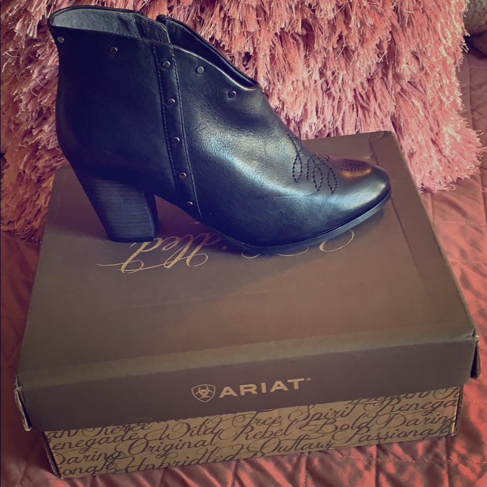 Ariat women booties